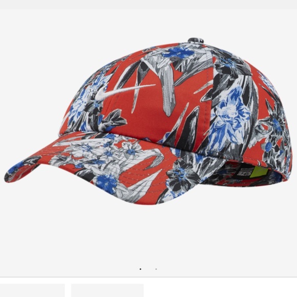 Nike Accessories - Nike Women’s Cap